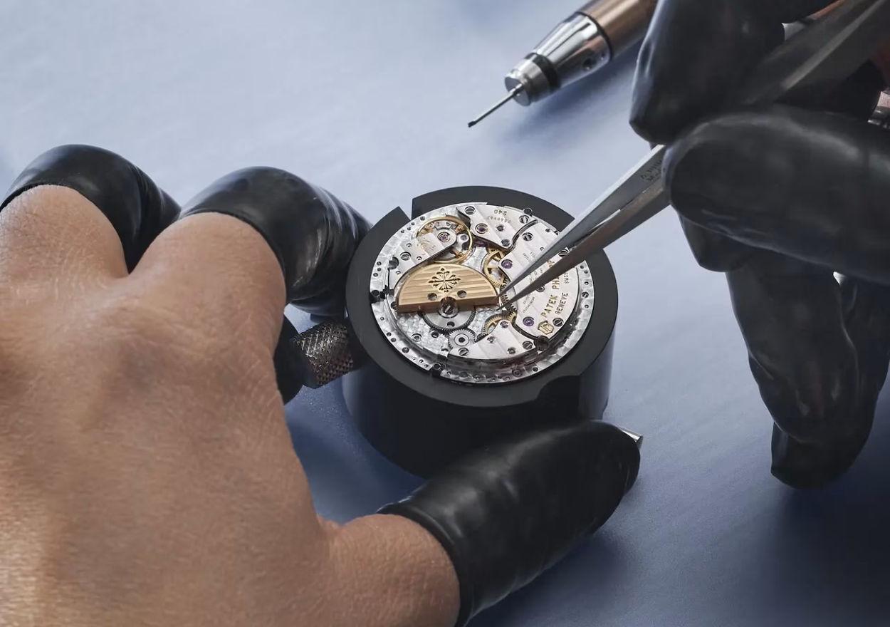 Patek Philippe Nautilus Repair Case | Complete Maintenance Restores Luxury Sports Watch Performance