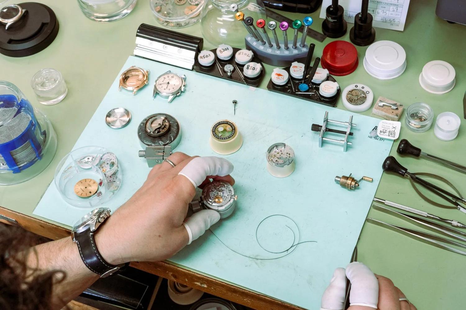 Why Watch Lubrication Is Essential | The Importance of Oiling a Mechanical Watch