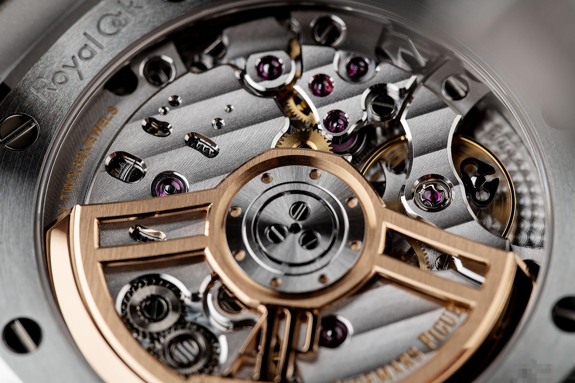 Audemars Piguet Royal Oak Service Case｜Restoring a Luxury Sports Watch’s Precision