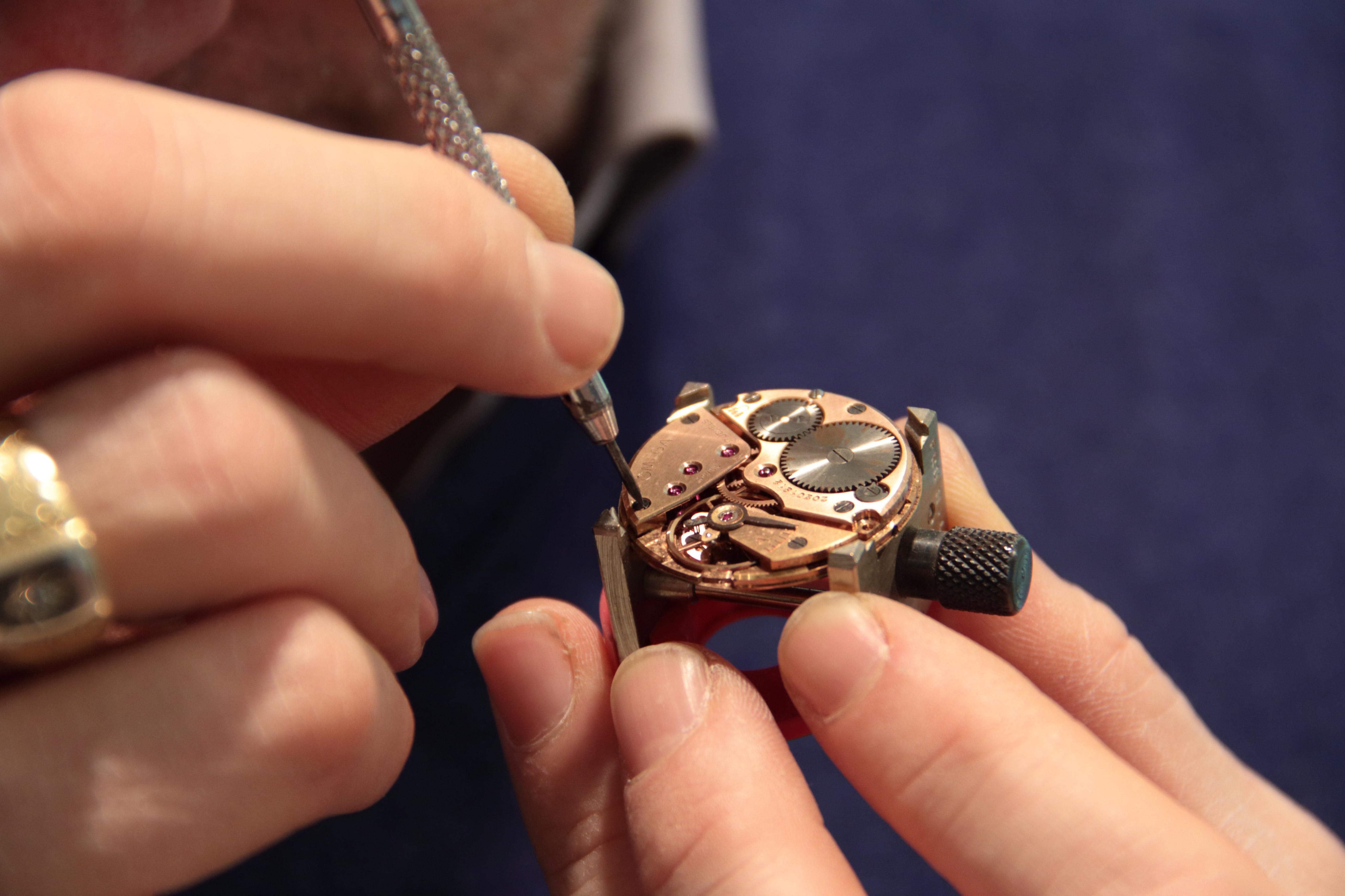 Mechanical Watch Maintenance Guide | How Regular Servicing Protects Your Luxury Timepiece